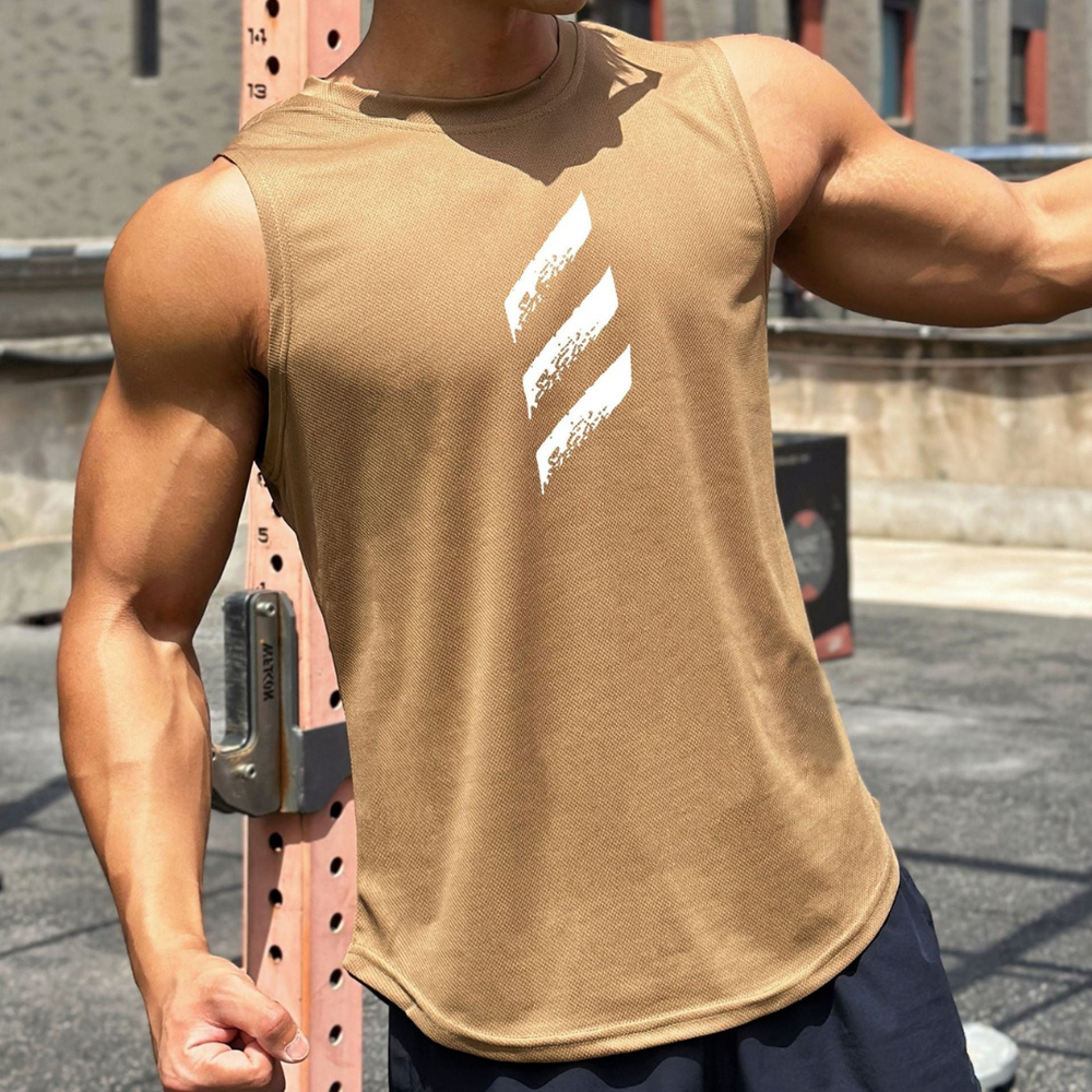 Men’s Performance Sleeveless Sports Top – Lightweight Crew-Neck Training Tank with Graphic Front Detail
