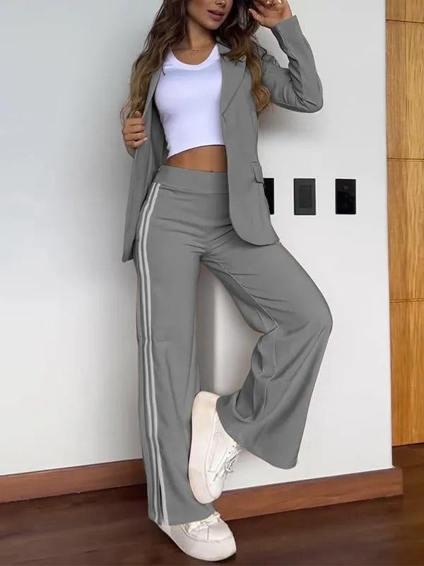 Women’s Blazer and Side-Stripe Trouser Set – Relaxed Smart-Casual Two-Piece Outfit
