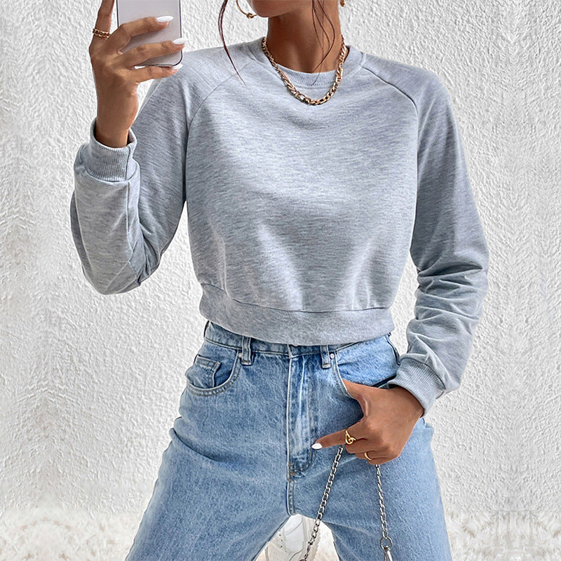 Women’s Cropped Raglan Sweatshirt – Sporty Crew-Neck Pullover with Ribbed Trim