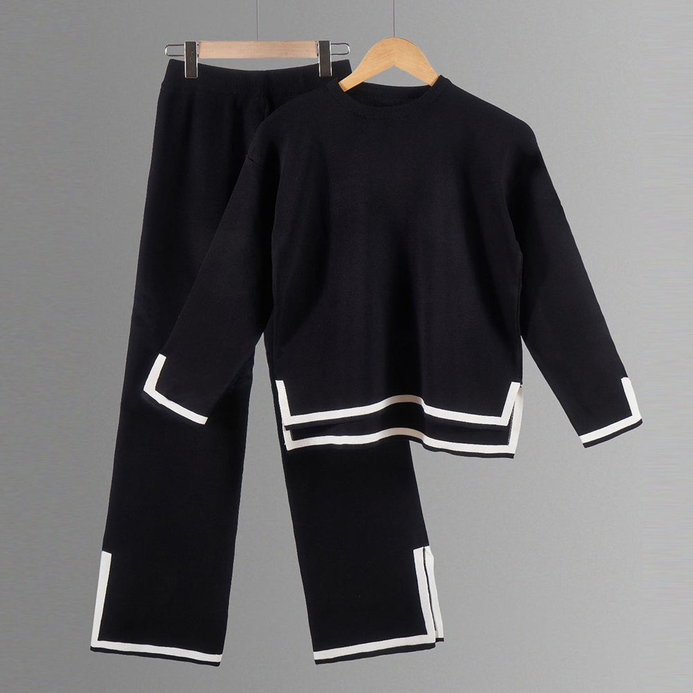 Women’s Split-Detail Knit Two-Piece Set – Crew-Neck Relaxed Top with Wide-Leg Trousers for Everyday Wear
