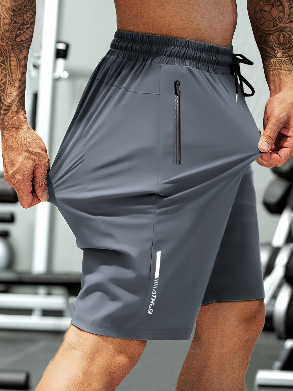 Men’s Quick-Dry Training Shorts – Stretch Performance Style with Zip Pockets