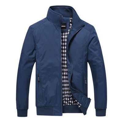 Men’s Stain-Resistant Stand-Collar Jacket – Lightweight Zip Layer for Transitional Wear