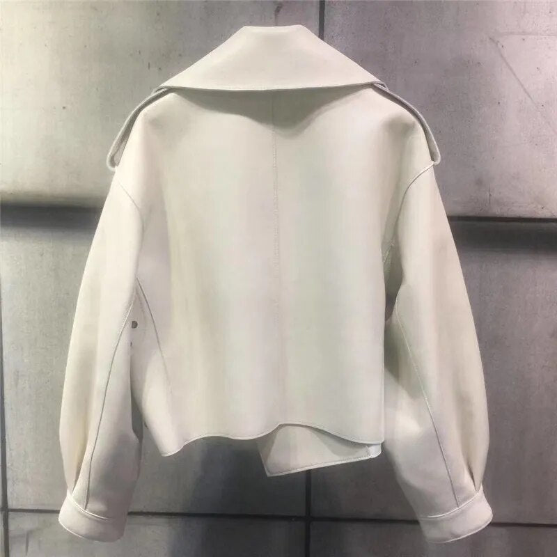 Women’s Wide-Lapel Leather Jacket – Retro Statement Outerwear for Streetwear and Evening Wear