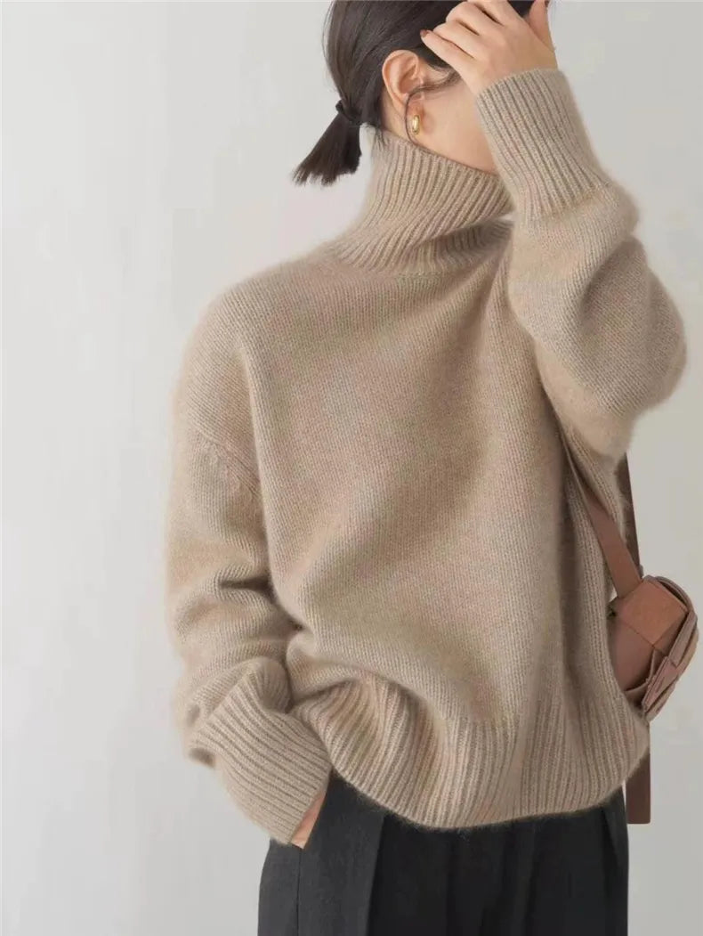 Women’s Roll-Neck Jumper – Drop-Shoulder Fine Knit with High Collar