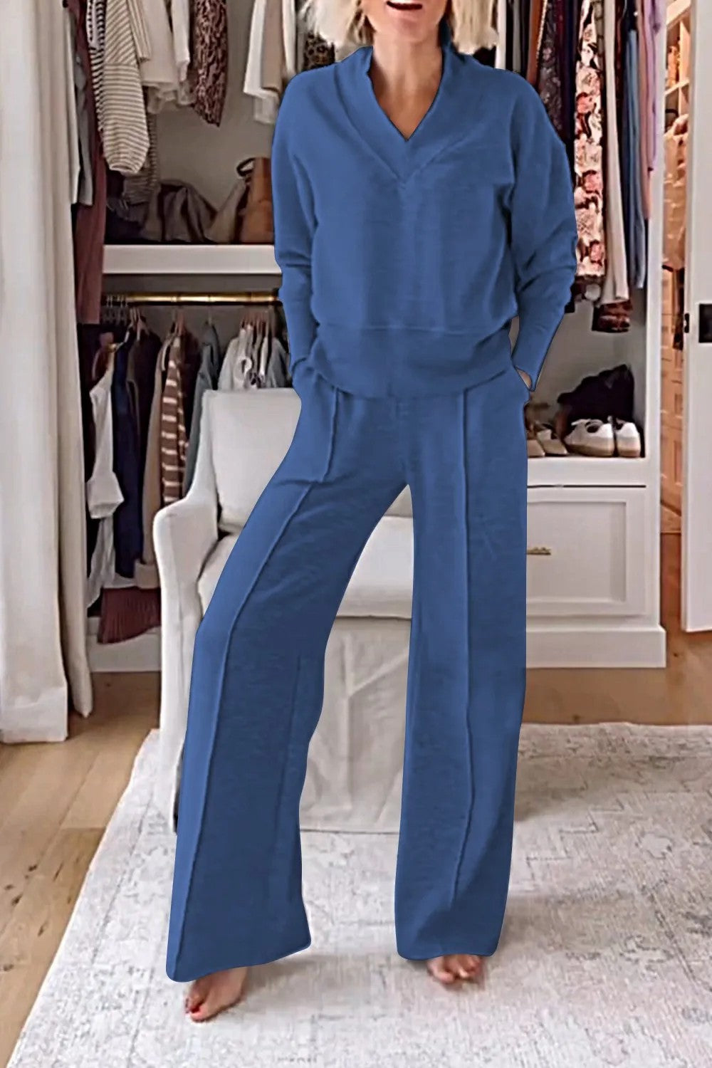 Women’s Relaxed V-Neck Matching Set – Long-Sleeve Pullover with Flowing Wide-Leg Trousers for Daily Wear