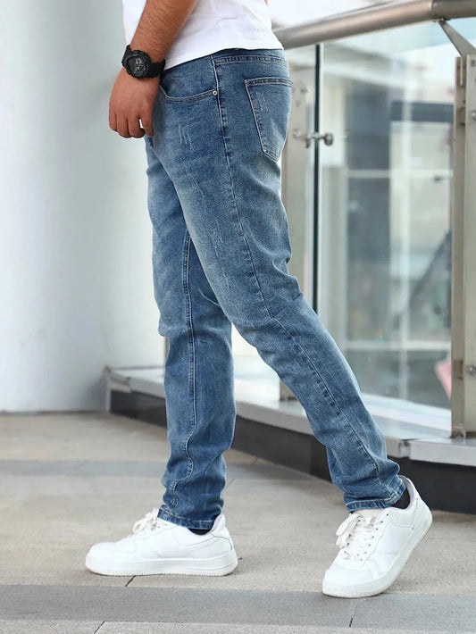 Men’s Washed Slim-Fit Jeans – Stretch Denim Trousers with Tapered Legs and Clean Casual Finish