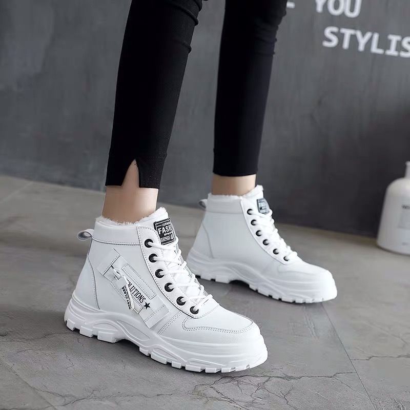 Women’s High-Top Platform Sneakers – Lace-Up Ankle Trainers with Chunky Tread Sole and Panelled Design