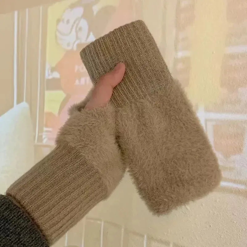 Women’s Soft Faux-Fur Fingerless Winter Gloves – Warm Wrist-Length Hand Warmers for Everyday Wear