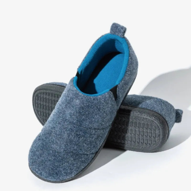 Men’s Warm-Lined Winter Slippers – Soft Cotton Non-Slip Closed-Toe Indoor House Shoes for Everyday Comfort