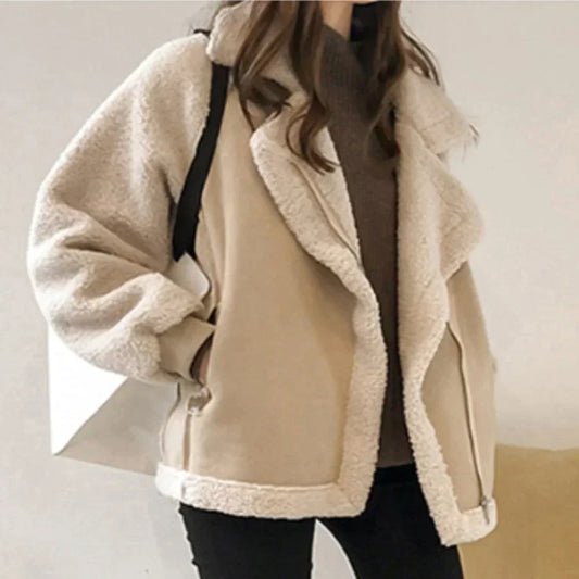 Women’s Plush Shearling-Style Aviator Jacket – Warm Winter Layer for Everyday Wear