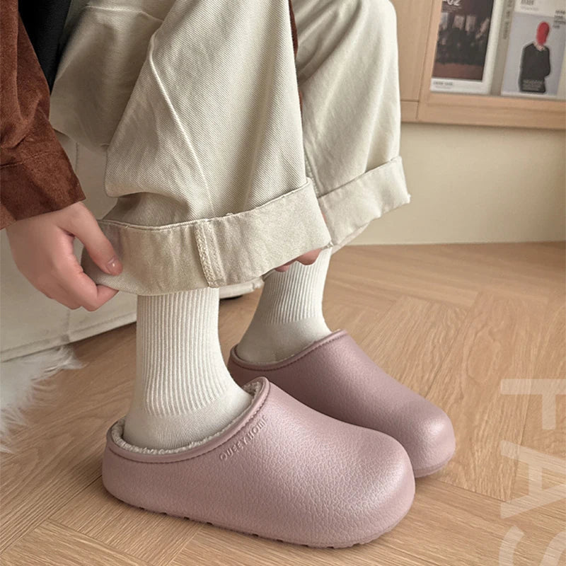 Women’s Plush-Lined Winter Clog Slippers – Warm Waterproof Non-Slip Indoor House Shoes for Everyday Comfort