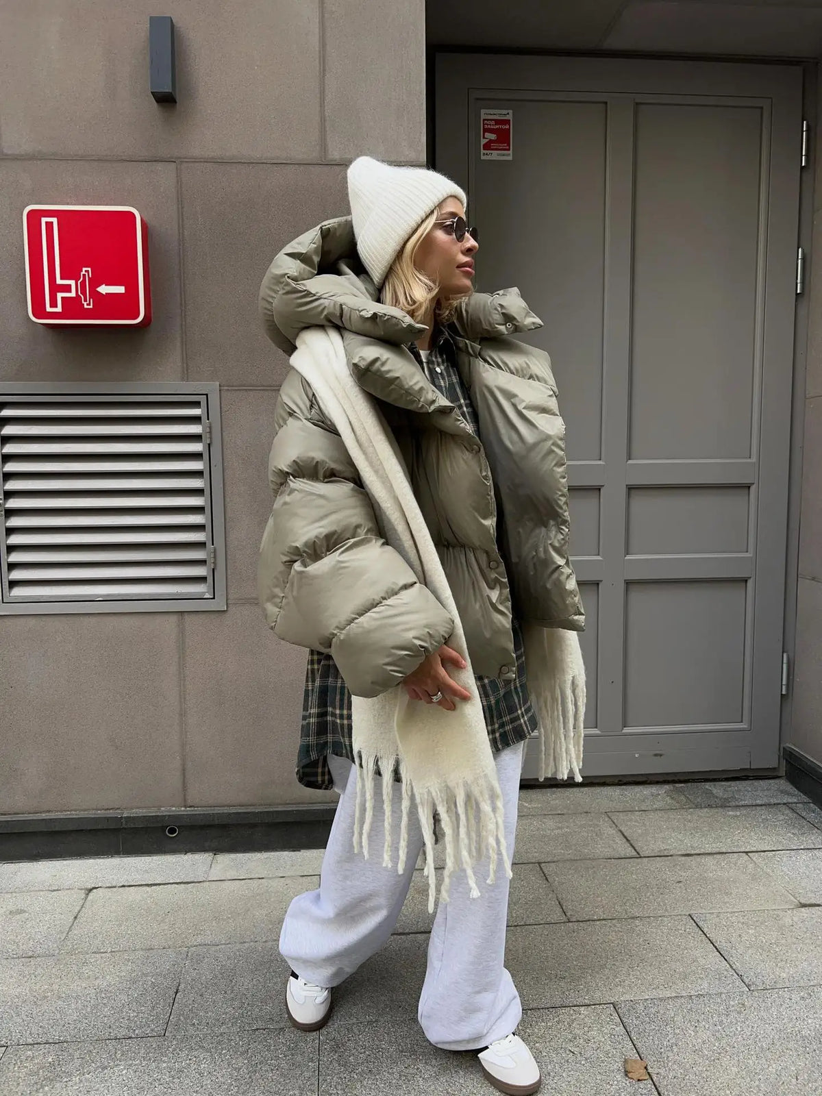 Women’s Oversized Puffer Jacket – Warm Padded Winter Layer for Casual Everyday Wear