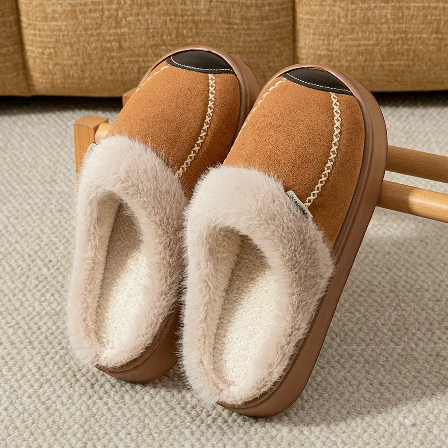 Women’s Fleece-Lined Platform Slippers – Plush-Trimmed Winter House Shoes with Contrast Stitching