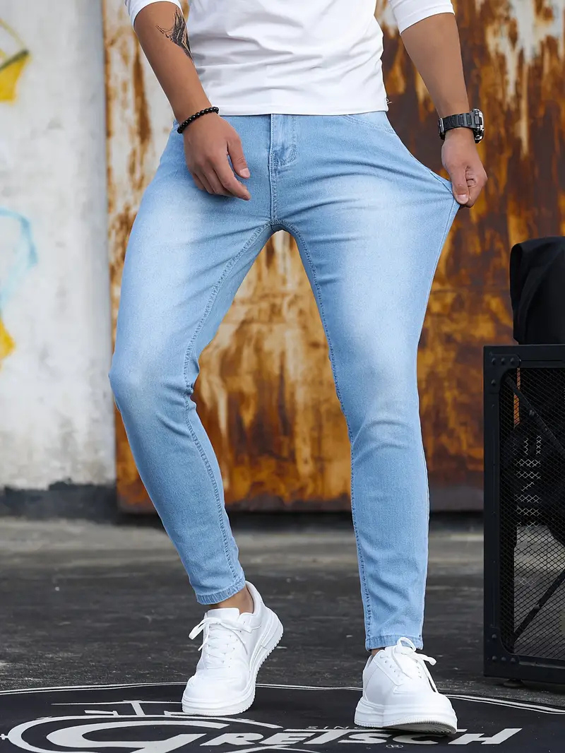 Men’s Clean Slim-Fit Jeans – Streamlined Denim Trousers with Tapered Legs and Minimal Everyday Styling