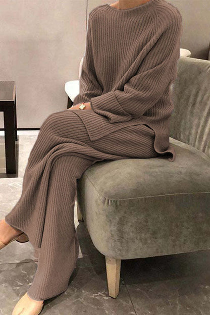 Women’s Knitted Two-Piece Set – Round-Neck Jumper with Wide-Leg Trousers