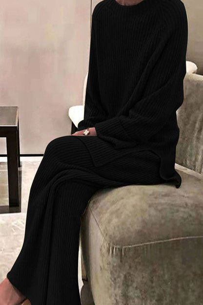 Women’s Knitted Two-Piece Set – Round-Neck Jumper with Wide-Leg Trousers