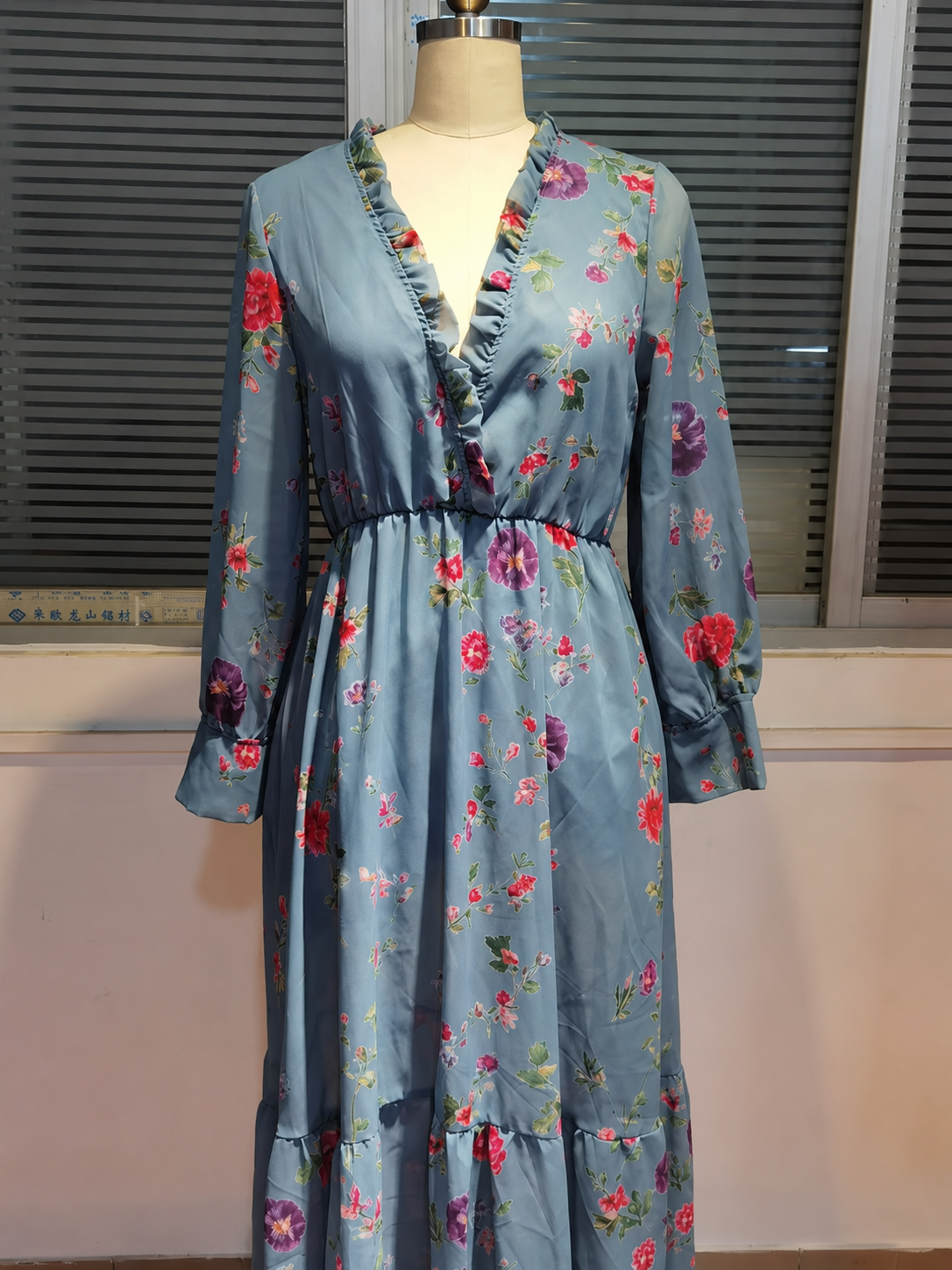 Women’s Printed Ruffle Maxi Dress – Bohemian Summer Style for Holidays and Occasions