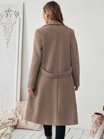 Women’s Classic Coat – Notch Lapel with Flap Pockets