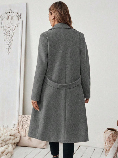 Women’s Classic Coat – Notch Lapel with Flap Pockets