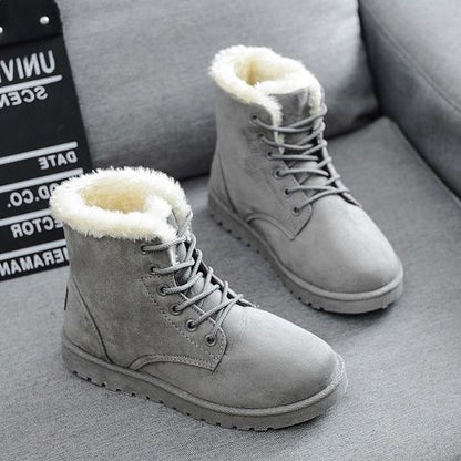 Women's Lace-Up Heeled Studded Chunky Chelsea Boots