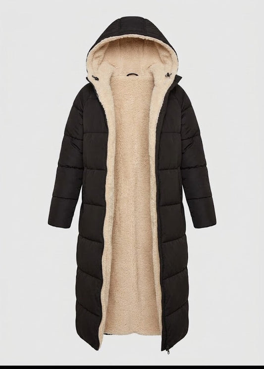 Women’s Sherpa-Lined Long Puffer Coat – Hooded Winter Layer for Cosy Coverage