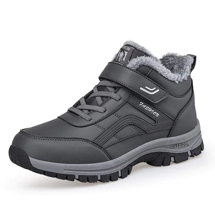 Men’s Thermal Winter Boots – Fleece-Lined Ankle Design with Secure Strap and Rugged Outdoor Sole