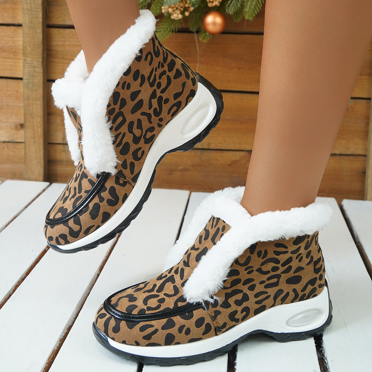 Women's Faux Fur Lined Heeled Snow Boots - Black (US 5-12)