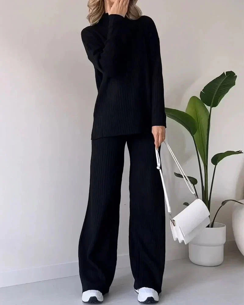 Women’s Split-Hem Ribbed Lounge Set – High-Neck Knit Top with Wide-Leg Trousers for Relaxed Daily Wear