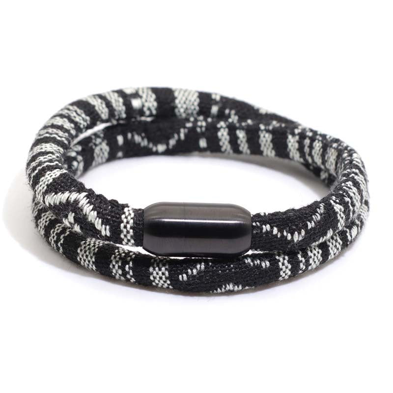 VARIANT|Black & White