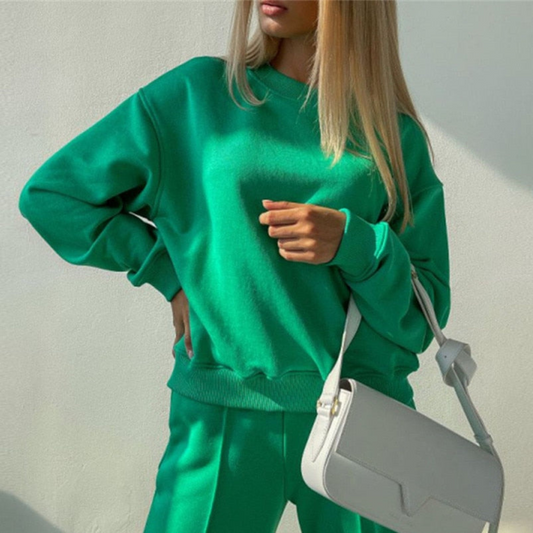 Women’s Tracksuit – Crew-Neck Sweatshirt with Matching Joggers