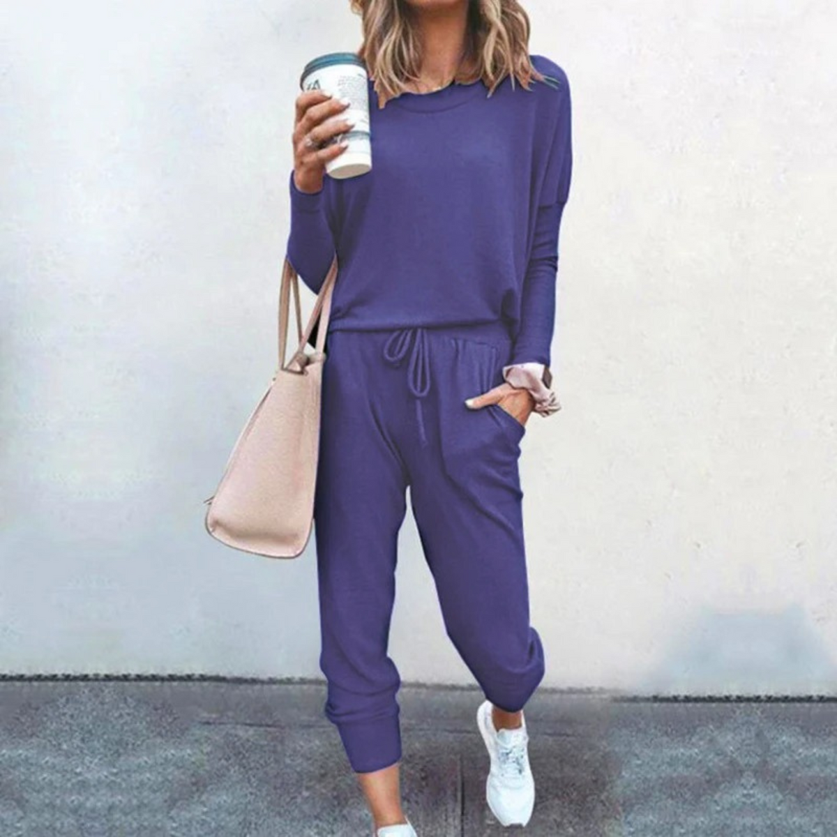 Women’s Relaxed Long-Sleeve Top and Jogger Set – Soft Two-Piece Casual Outfit