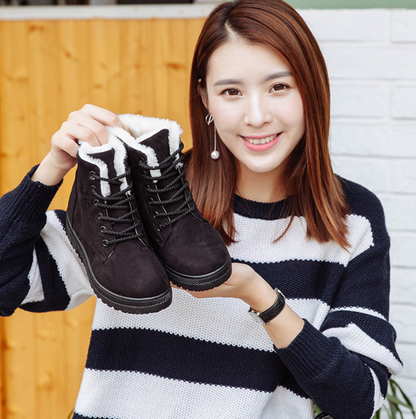 Women's Faux Fur Lined Heeled Snow Boots - Black (US 4-13)