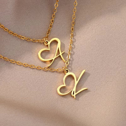 Women’s Initial Heart Pendant Necklace – Gold-Tone Stainless Steel Letter Charm for Personalised Everyday Wear and Gifting