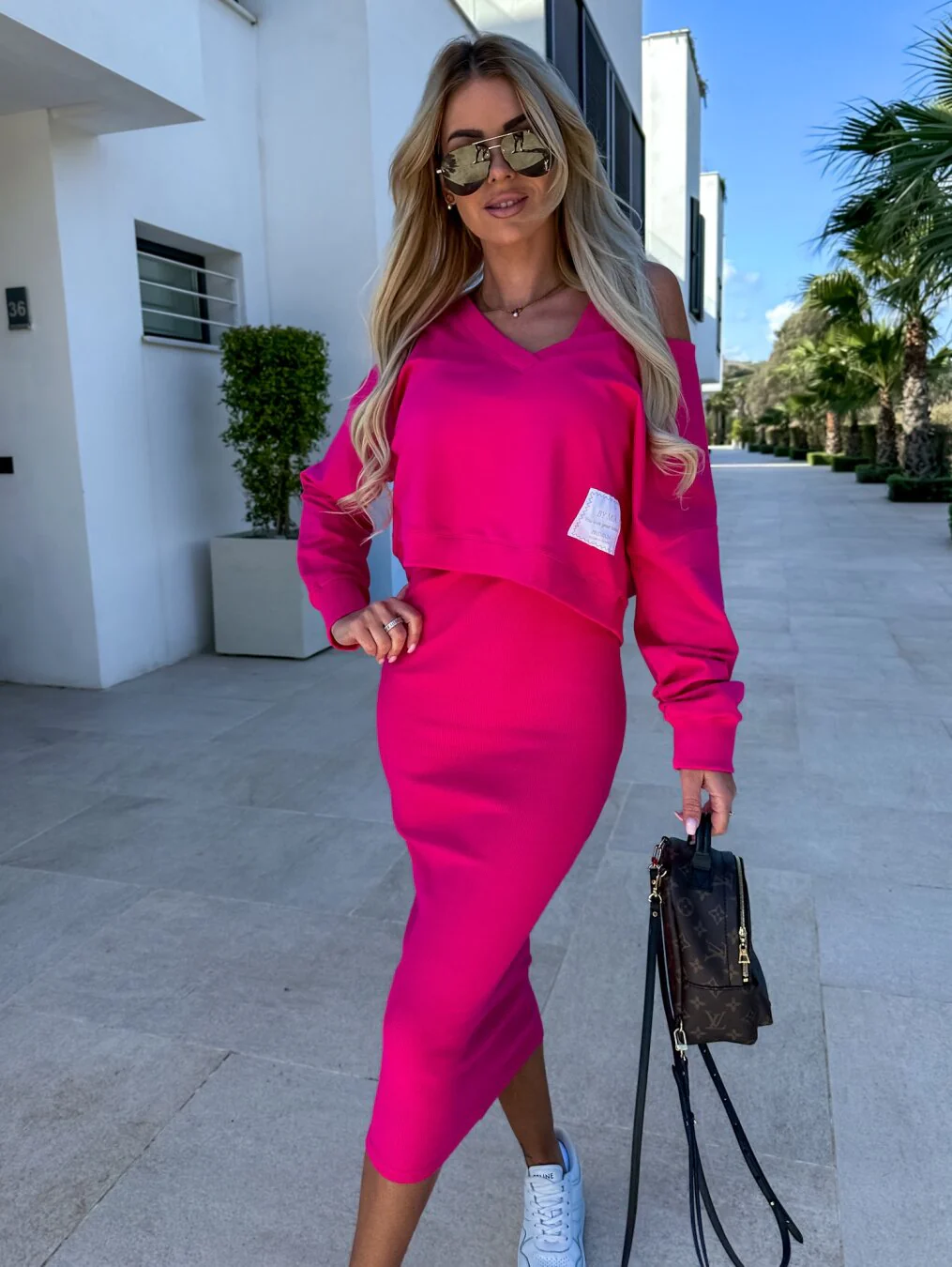 Women’s Cropped Sweatshirt and Midi Dress Set – Relaxed Layered Style for Everyday Wear