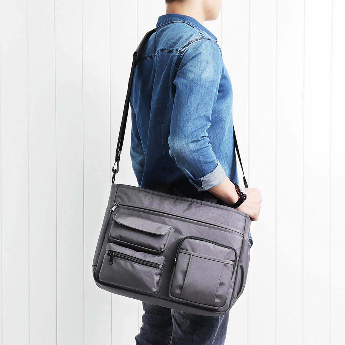 Men’s Multi-Pocket Nylon Laptop Messenger Bag – Spacious Crossbody Work Bag with Organised Compartments