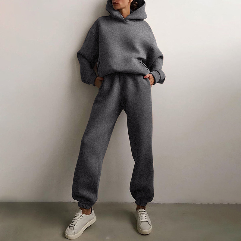 Women’s Pullover Hoodie and Jogger Tracksuit Set – Relaxed Two-Piece Active Style