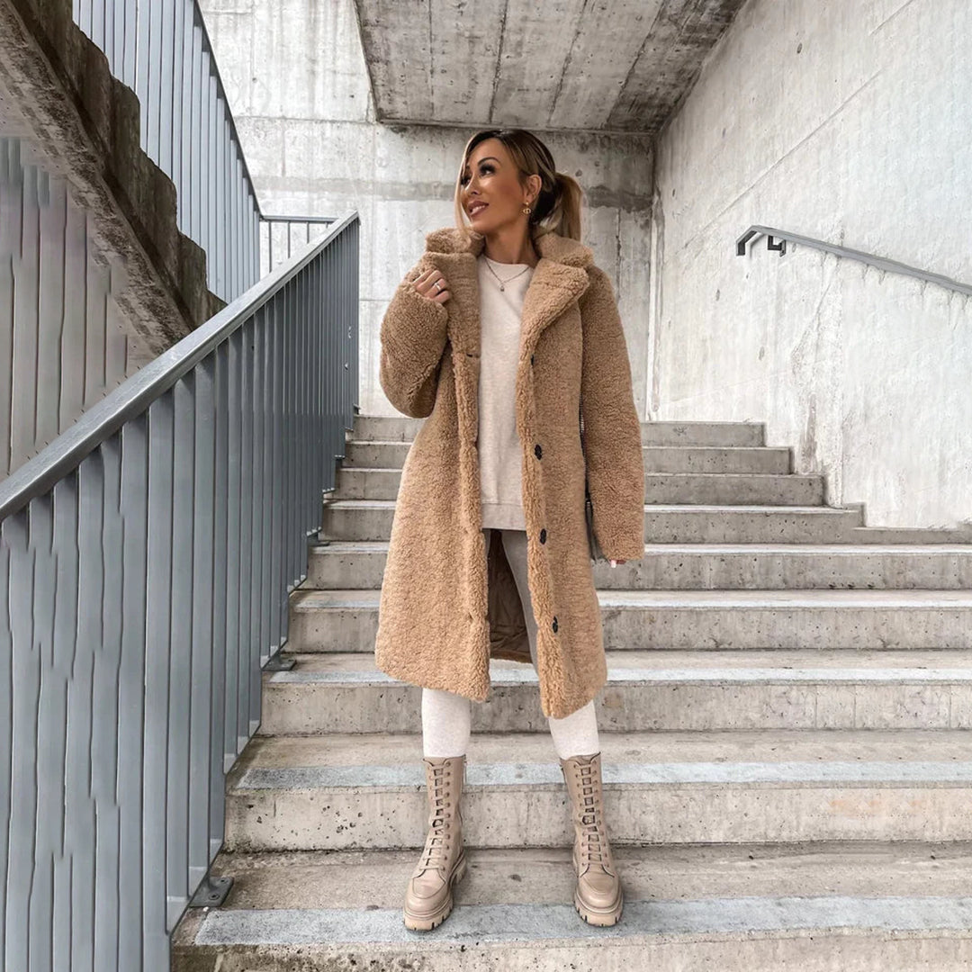 Women’s Teddy Coat – Plush Longline Button-Up Layer for Cosy Winter Styling