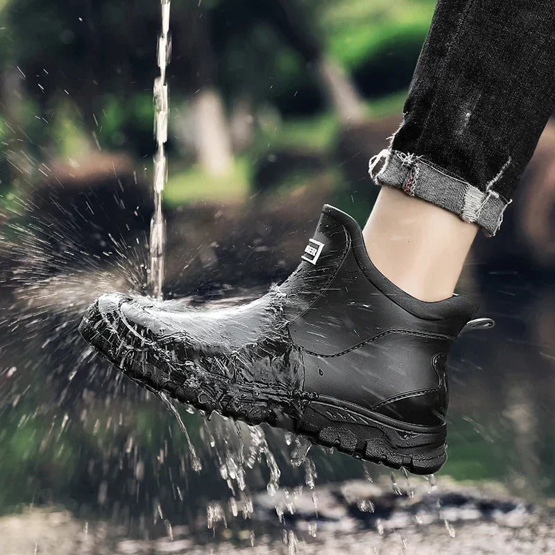 Men’s Waterproof Ankle Rain Boots – Slip-Resistant Urban Footwear for Wet Commutes and Outdoor Wear