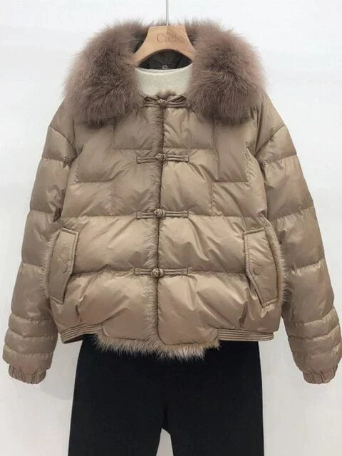 Women’s Plush-Collar Puffer Jacket – Relaxed Insulated Layer for Elegant Winter Wear