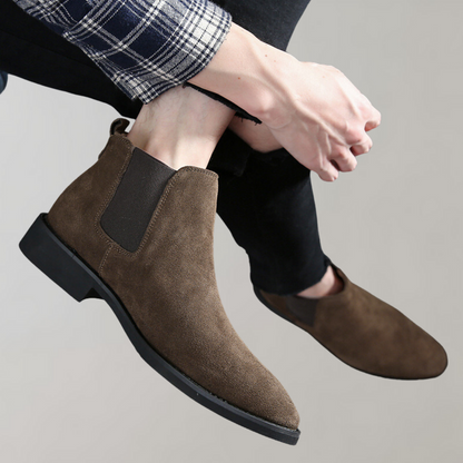 Men’s Suede Chelsea Boots – Sleek Ankle Design with Elastic Side Panels and Low Heel