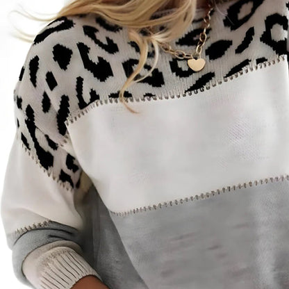 Women’s Leopard Panel Knit Sweater – Relaxed Crew-Neck Pullover for Stylish Everyday Layering