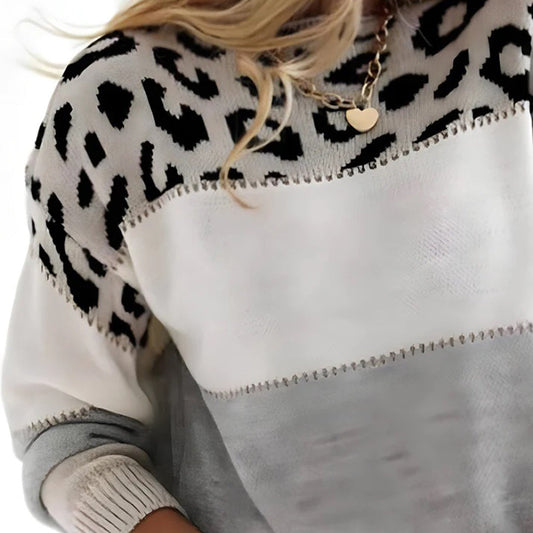 Women’s Leopard Panel Knit Sweater – Relaxed Crew-Neck Pullover for Stylish Everyday Layering