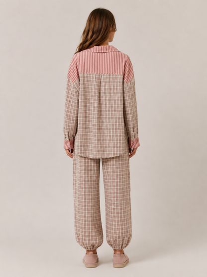 Women’s Plaid Pyjama Set – Relaxed Button-Up Shirt with Drawstring Jogger Trousers for Sleep and Lounging