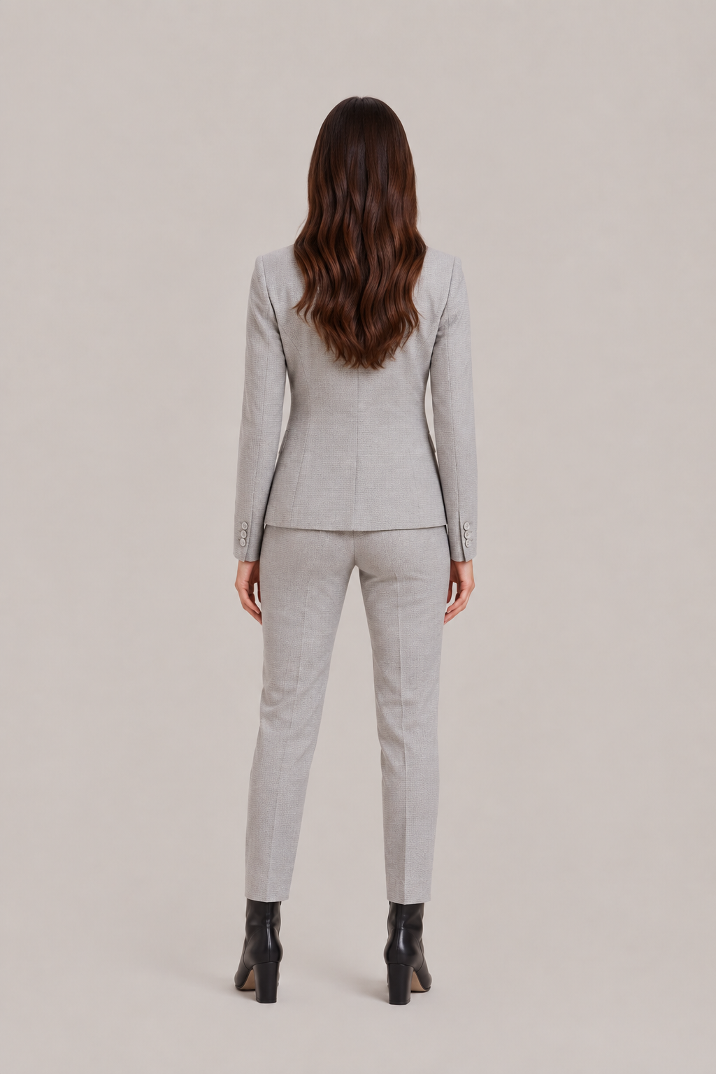 Women’s Tailored Trouser Suit – Fitted Single-Breasted Blazer with Straight-Leg Trousers for Office and Business Wear