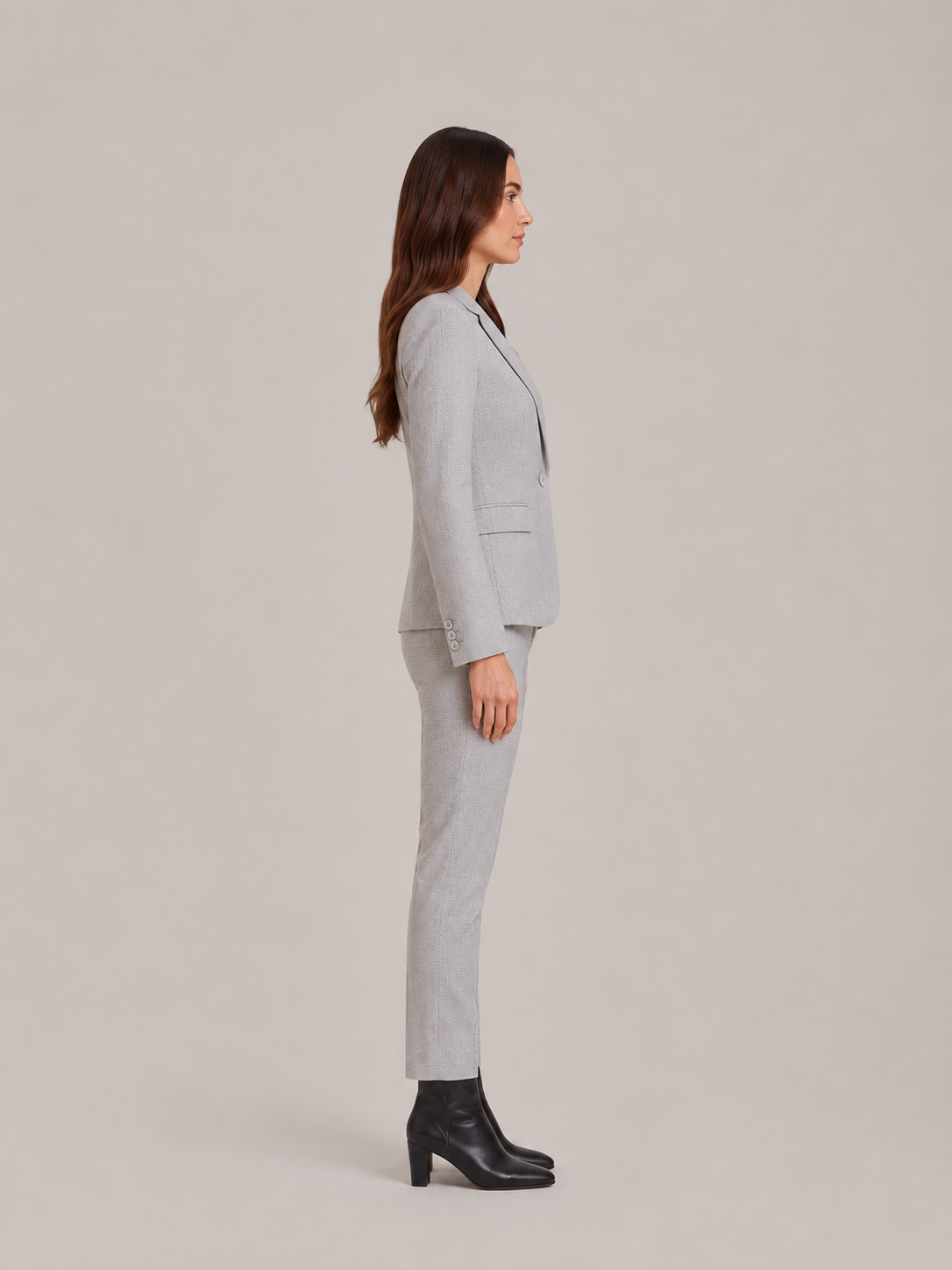 Women’s Tailored Trouser Suit – Fitted Single-Breasted Blazer with Straight-Leg Trousers for Office and Business Wear