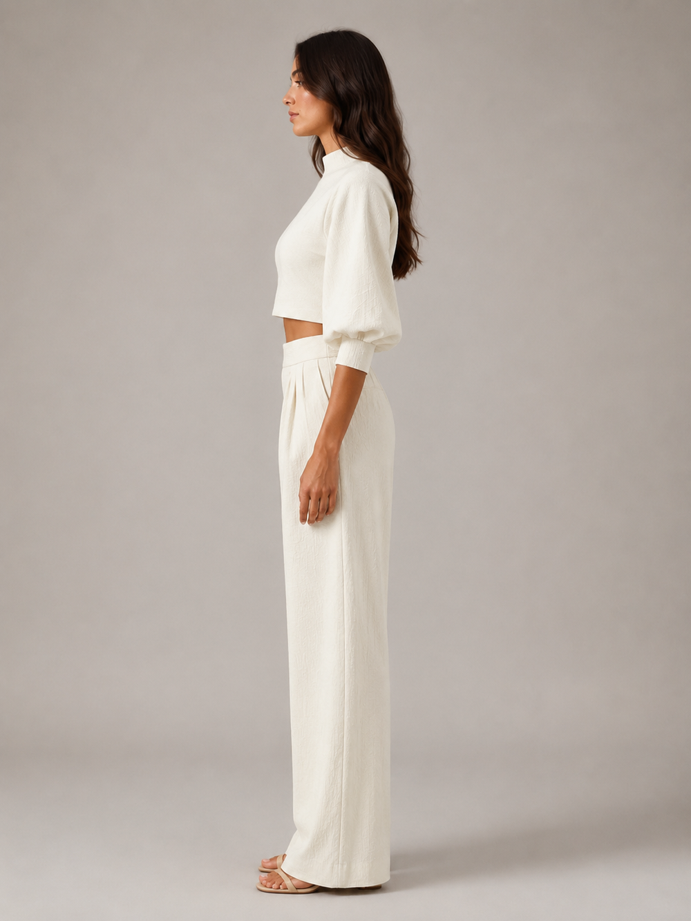 Women’s Cropped Balloon-Sleeve Two-Piece Set – High-Neck Top with Pleated Wide-Leg Trousers for Summer Occasions
