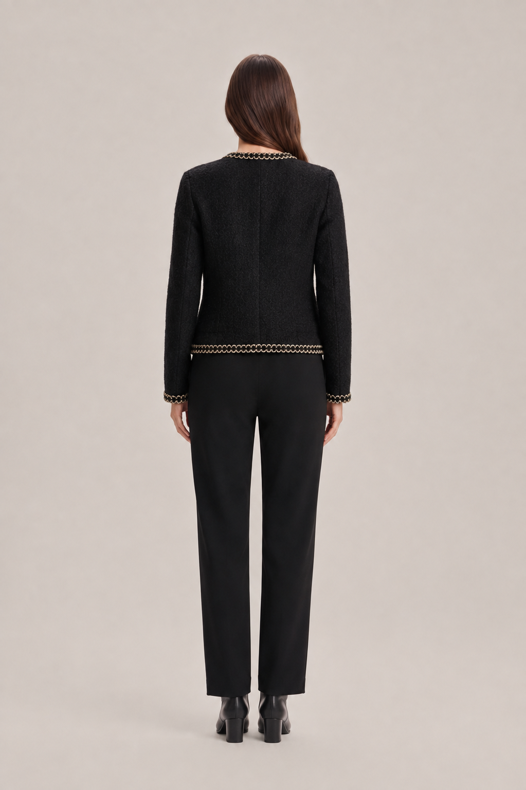 Women’s Tweed Jacket – Fitted Round-Neck Blazer with Pearl Buttons and Chain Trim for Work and Evening Wear