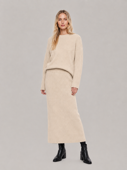 Women’s Ribbed Knit Two-Piece Set – Relaxed Crew-Neck Sweater with Fitted Maxi Skirt for Autumn Wear