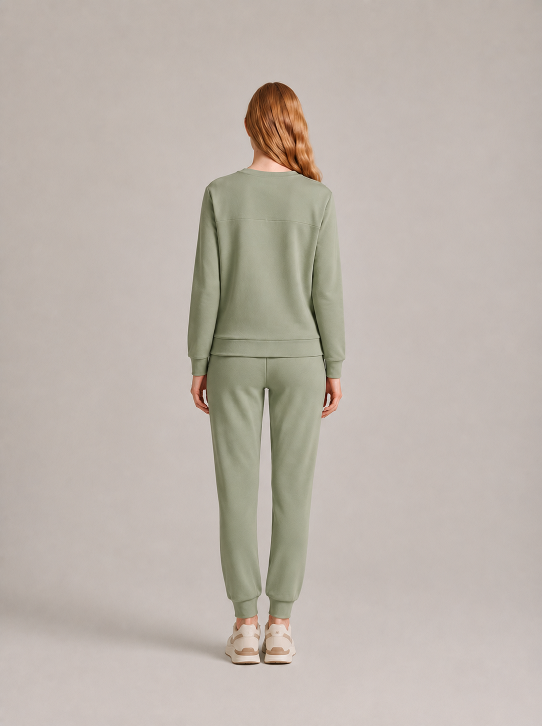 Women’s Thermal Lounge Set – Long-Sleeve Sweatshirt with Fleece-Lined Joggers for Cold-Weather Layering and Home Wear