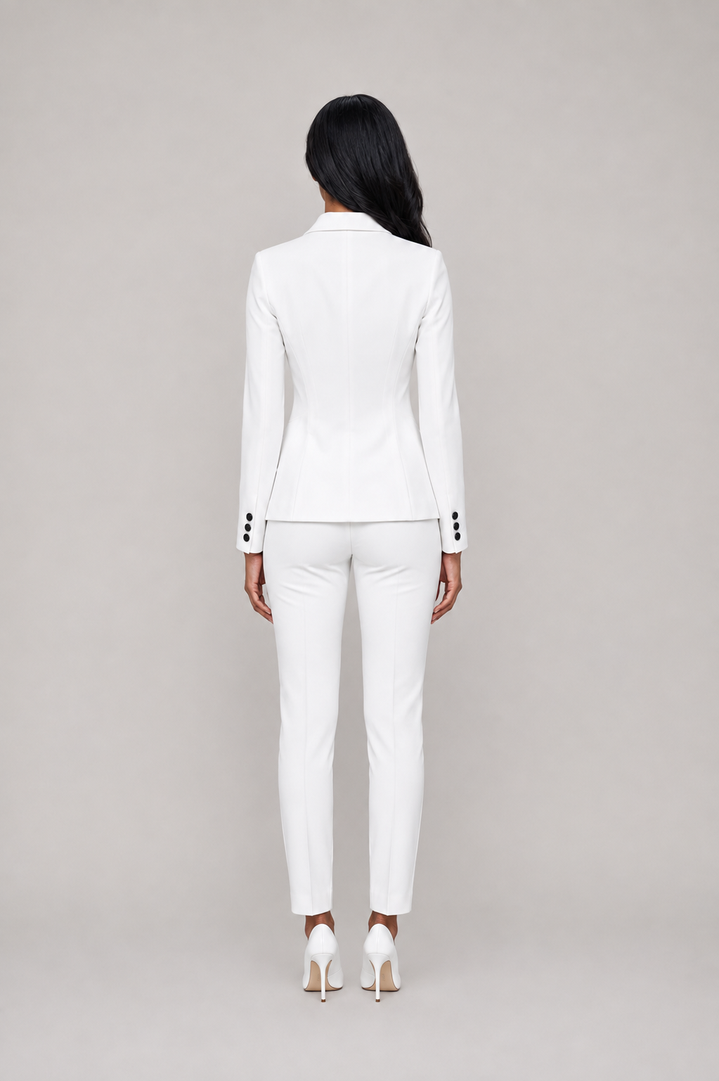 Women’s Tailored Trouser Suit – Fitted Blazer with Contrast Buttons and Straight-Leg Trousers for Business and Occasion Wear